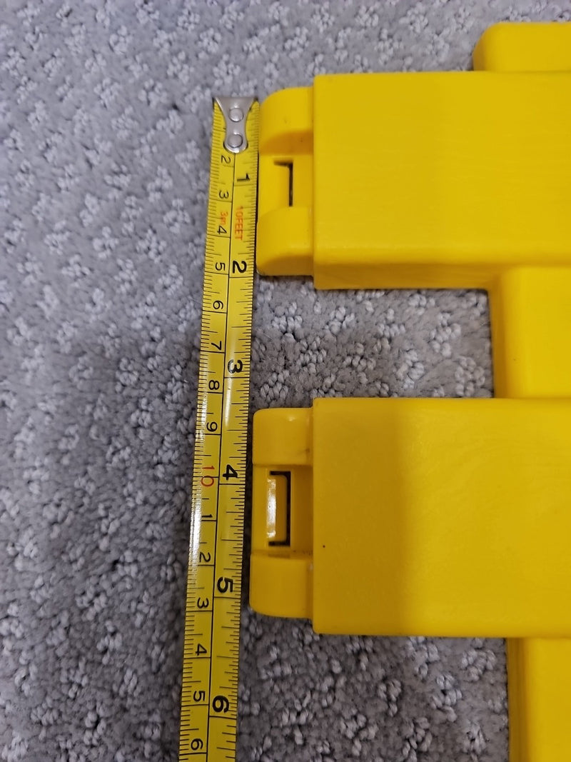 Kids' Yellow Ride-On John Deere Tractor with Wagon Trailer and Side Gate Section Magic Cars 12
