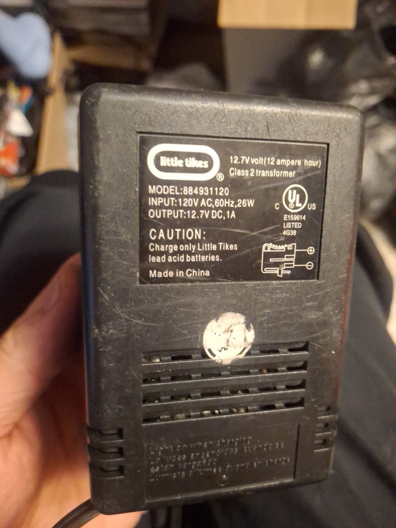 Little Tikes 12.7V Class 2 Battery Charger for Hummer H2 Toy Cars and Trucks Model 884931120 Magic Cars Variant 0
