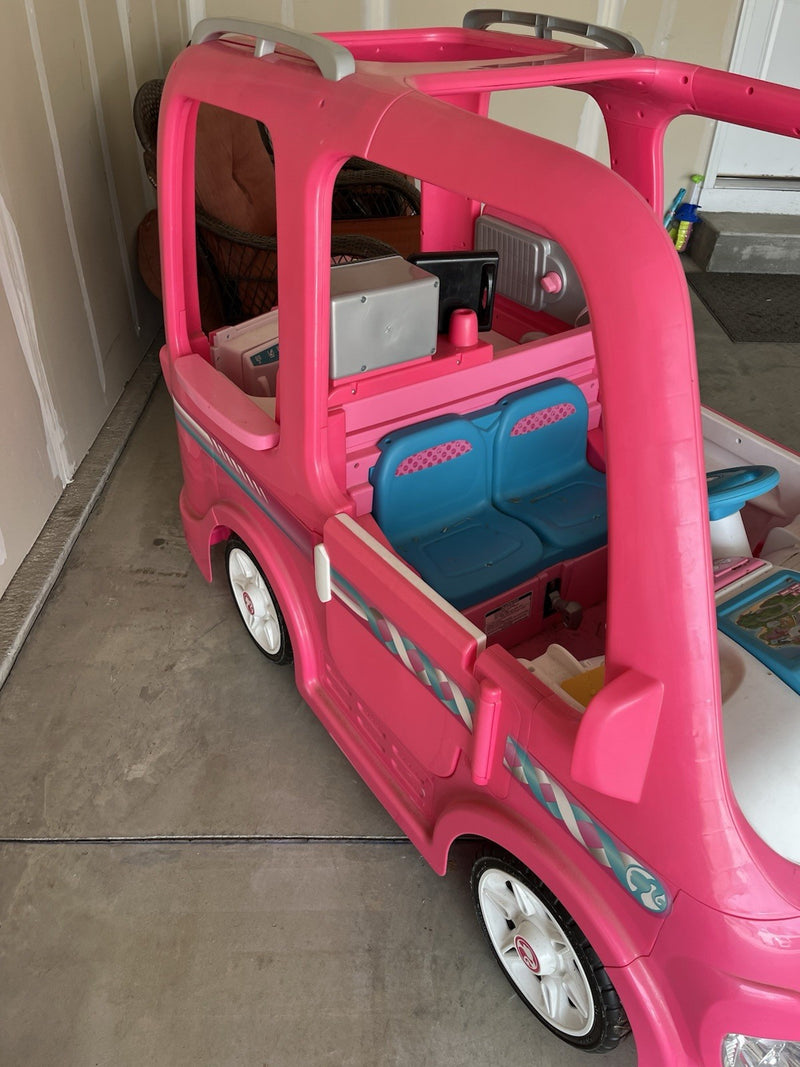 Power Wheels HCK91 Pink Kids Ride-On Toy Magic Cars 13