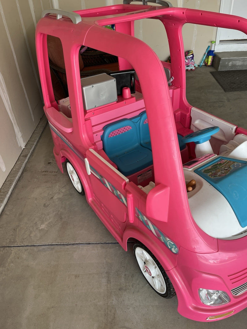 Power Wheels HCK91 Pink Kids Ride-On Toy Magic Cars 17
