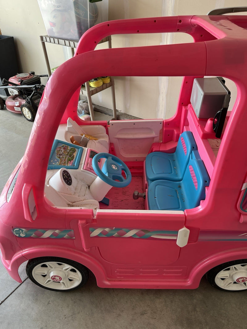 Power Wheels HCK91 Pink Kids Ride-On Toy Magic Cars 2