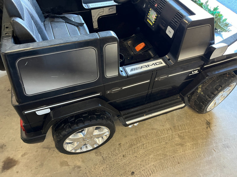 12V Two-Seater Ride-On AMG G-Wagon G55 G63 Pedal Car Toy Magic Cars 4