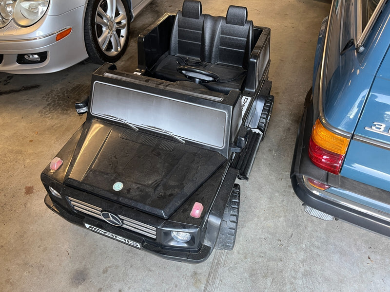 12V Two-Seater Ride-On AMG G-Wagon G55 G63 Pedal Car Toy Magic Cars Variant 0