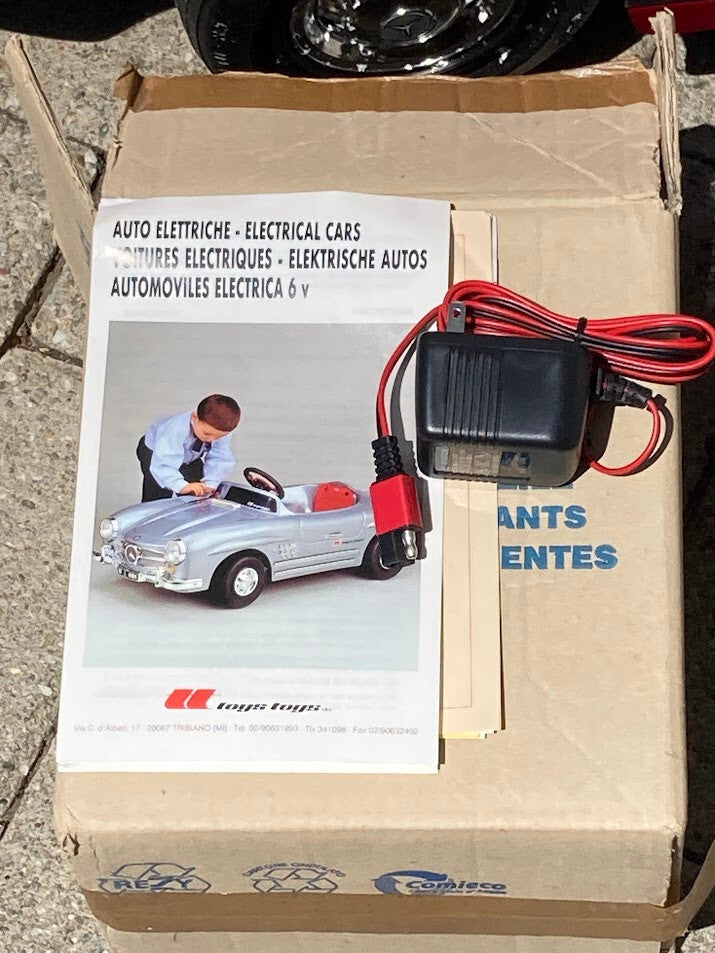300SL Red Electric Ride-On Roadster Car Toy Magic Cars 14