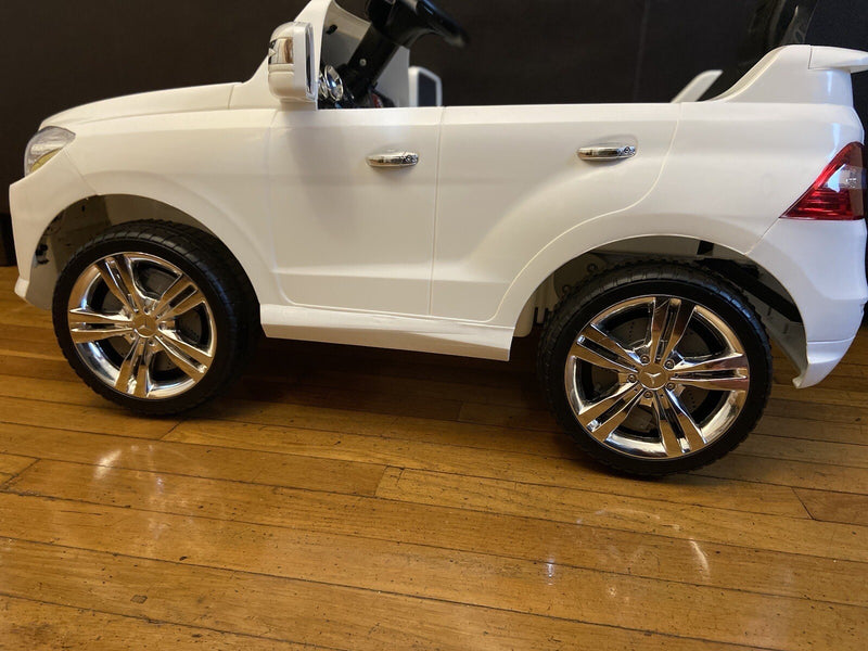 Electric Kids Ride-On Car Inspired by Luxury Sedan Design Magic Cars 3