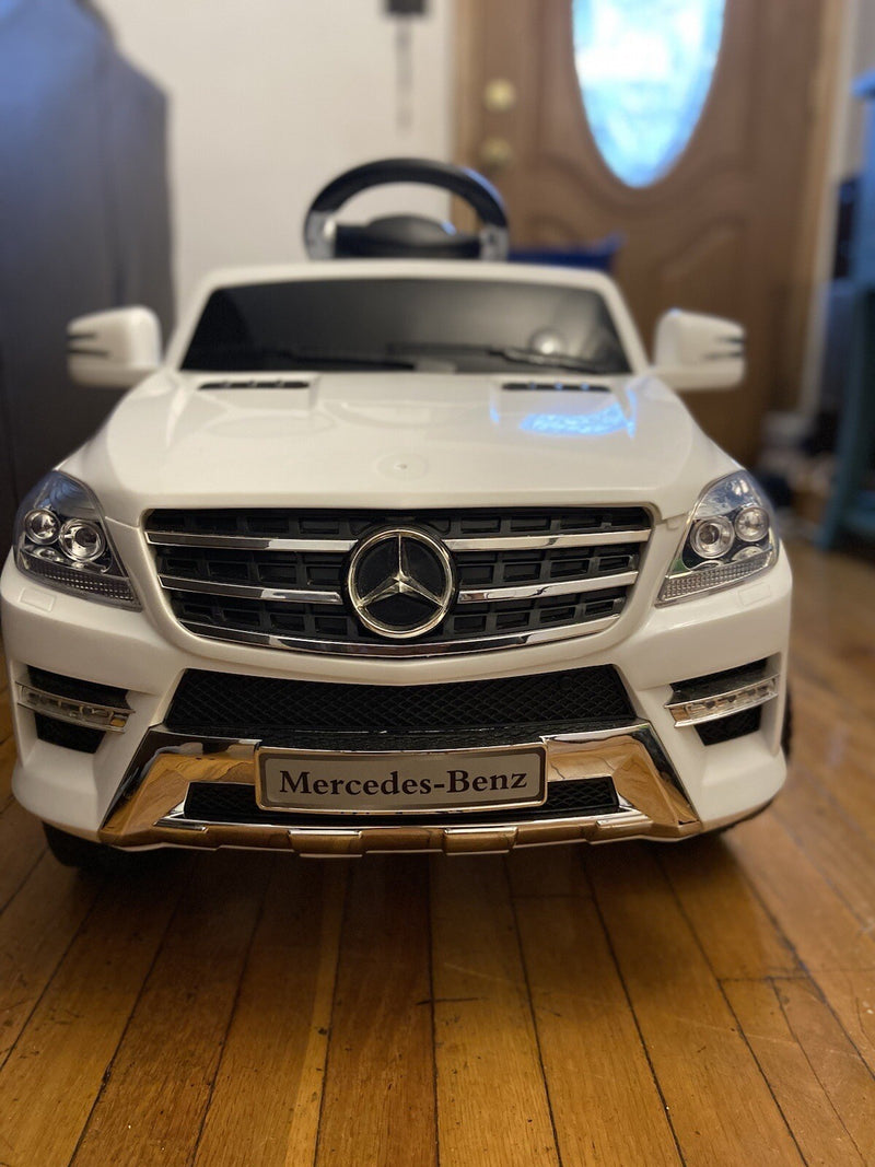 Electric Kids Ride-On Car Inspired by Luxury Sedan Design Magic Cars Variant 0