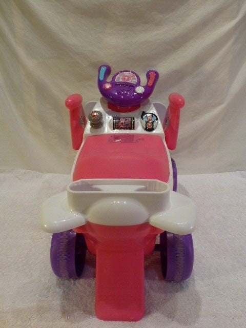Toddler Ride-On Airplane Toy with Lights and Sounds Featuring Minnie Mouse Magic Cars 3