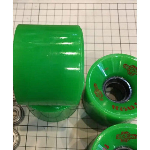 Soft-Wheeled Dog Toy for Interactive Play Magic Cars 3