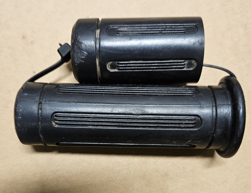 Replacement Handlebar Hand Grips for Razor E100 E125 E150 E175 E200 E300 Scooters Used Magic Cars 0