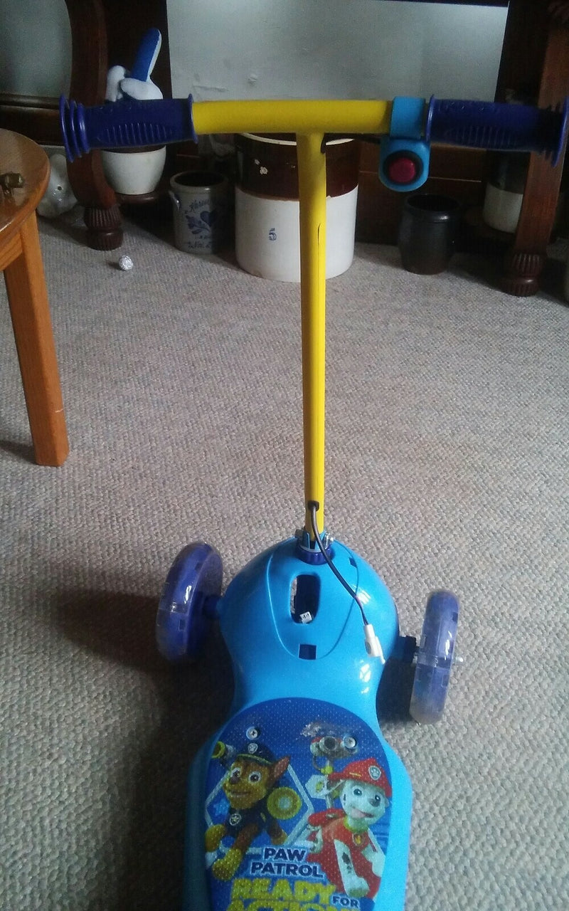 Kids 3-Wheel Electric Scooter Blue for Ages 2-5 Magic Cars 1