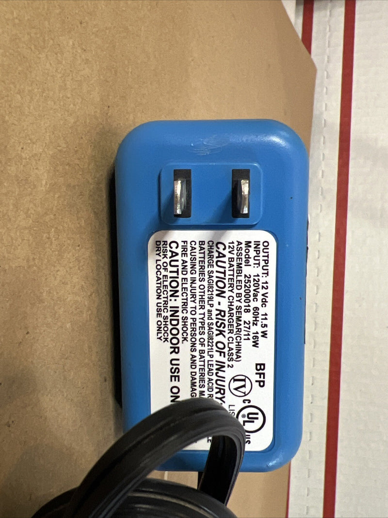 12V DC Rechargeable Battery and Charger Kit Model 25200018 Magic Cars 4