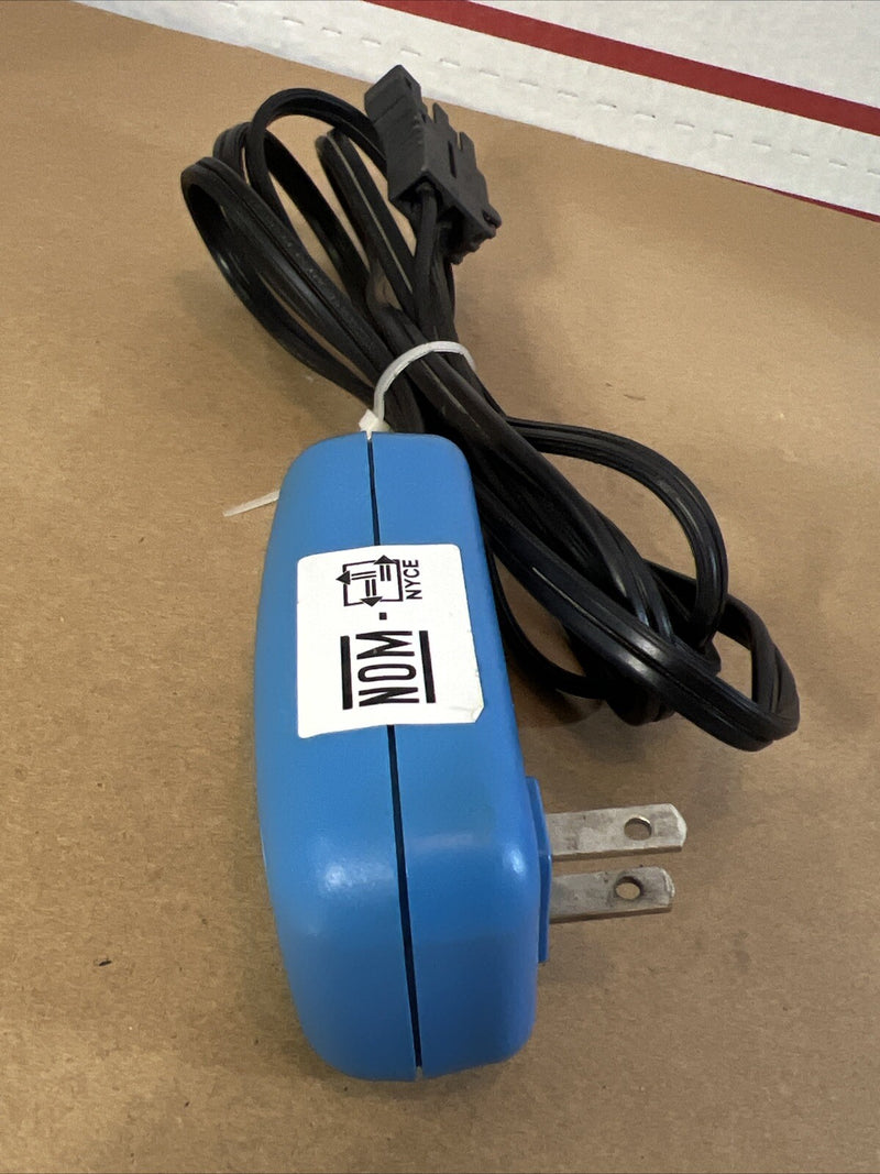 12V DC Rechargeable Battery and Charger Kit Model 25200018 Magic Cars 5