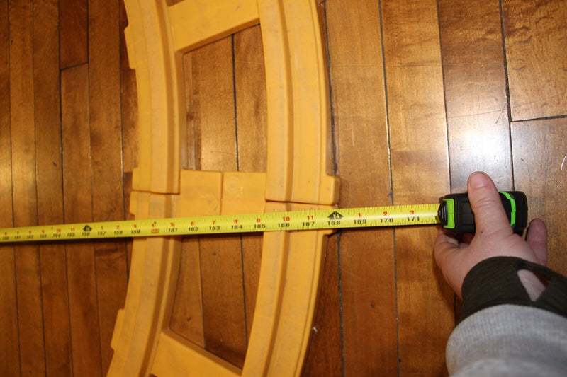 Perego Choo Choo Express Train Set with 26-Piece Track and Figure Eight Layout Magic Cars 19