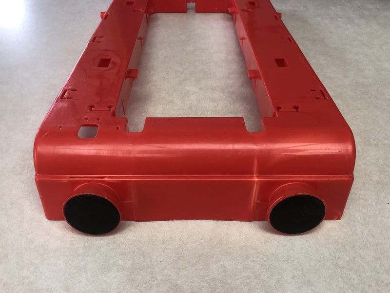 Ride-On Thomas the Train Engine with Red Lighted Cover Housing Magic Cars 1