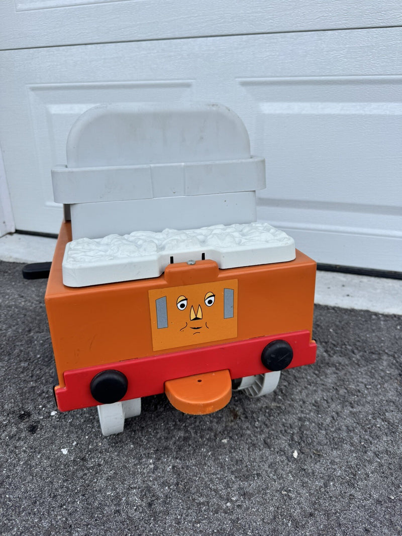 Ride-On Thomas the Train Annie and Clarabel Caboose Toy Vehicle Magic Cars 4