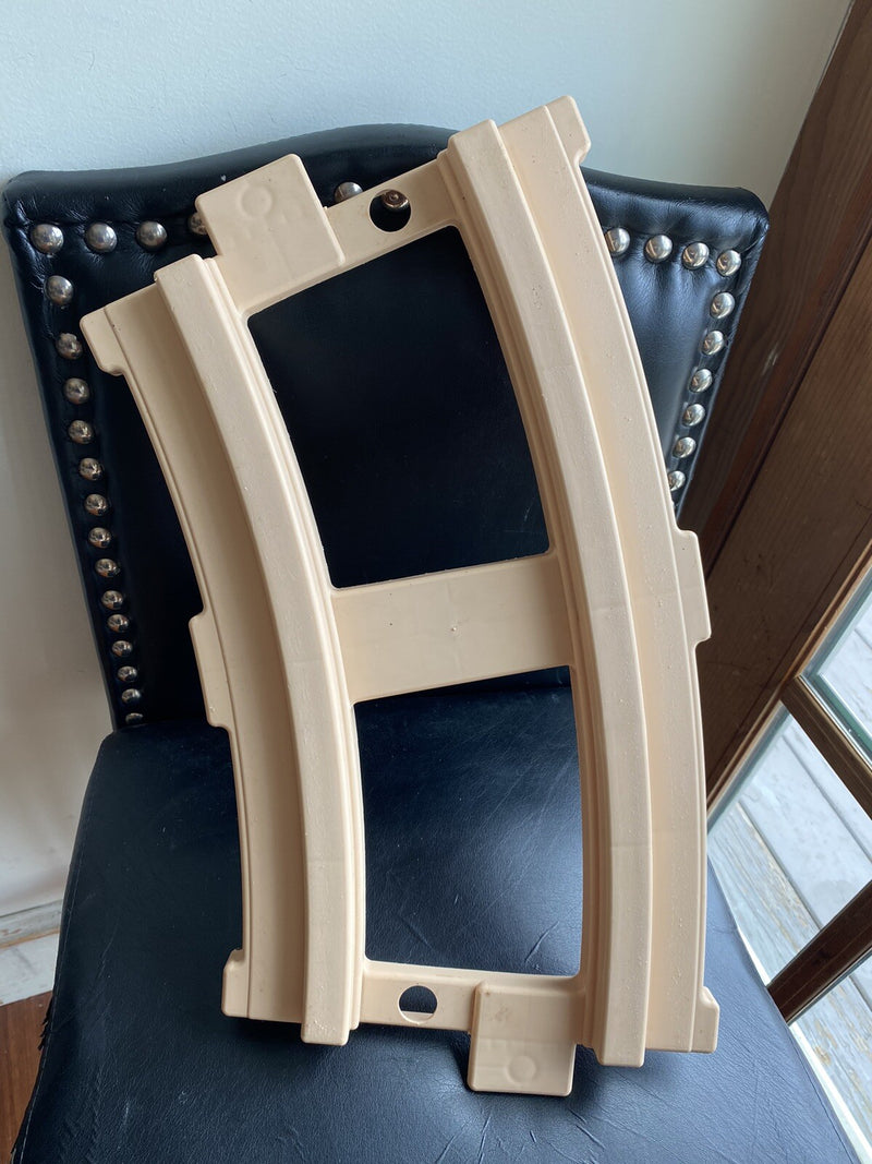 Curved Replacement Track for Ride-On Thomas the Train Rider Magic Cars 0