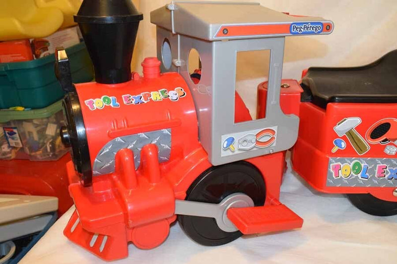 Perego Tool Express 6V Ride-On Train with Track – Working Condition Magic Cars 5