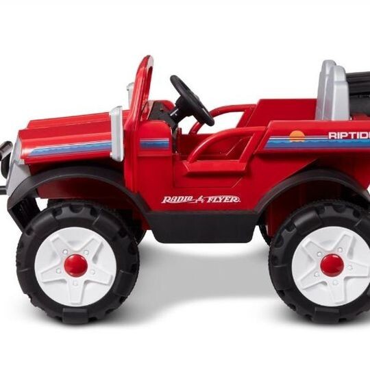 Radio Flyer Red 12V Ride-On Car for Kids Magic Cars 2