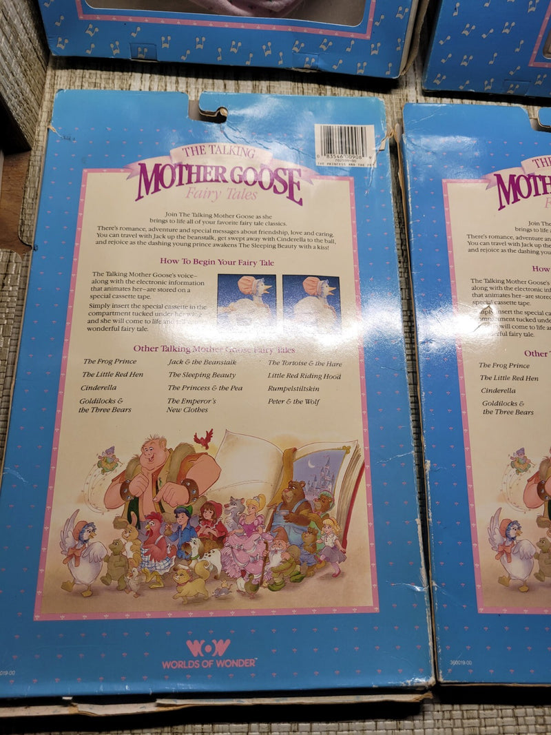 Worlds of Wonder Bonnet and Bow Set with Mother Goose 3-Book and Cassette Collection