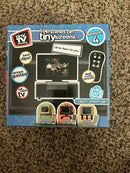 Basic Fun! Tiny TV Classics Friends Season 4 Clips Mini Working TV & Remote