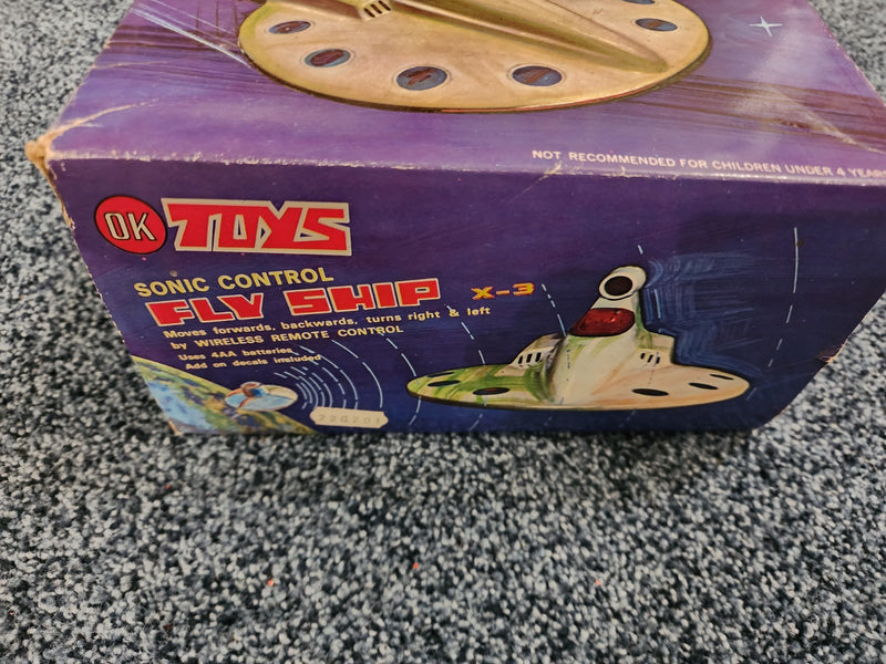Vintage Working Sonic Control X-3 Space UFO Flying Toy