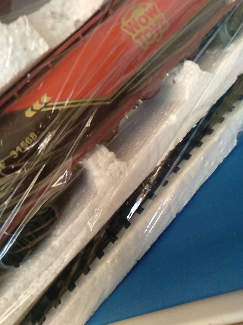 20-Piece Battery Operated Classic Train Set – Tested and Functional