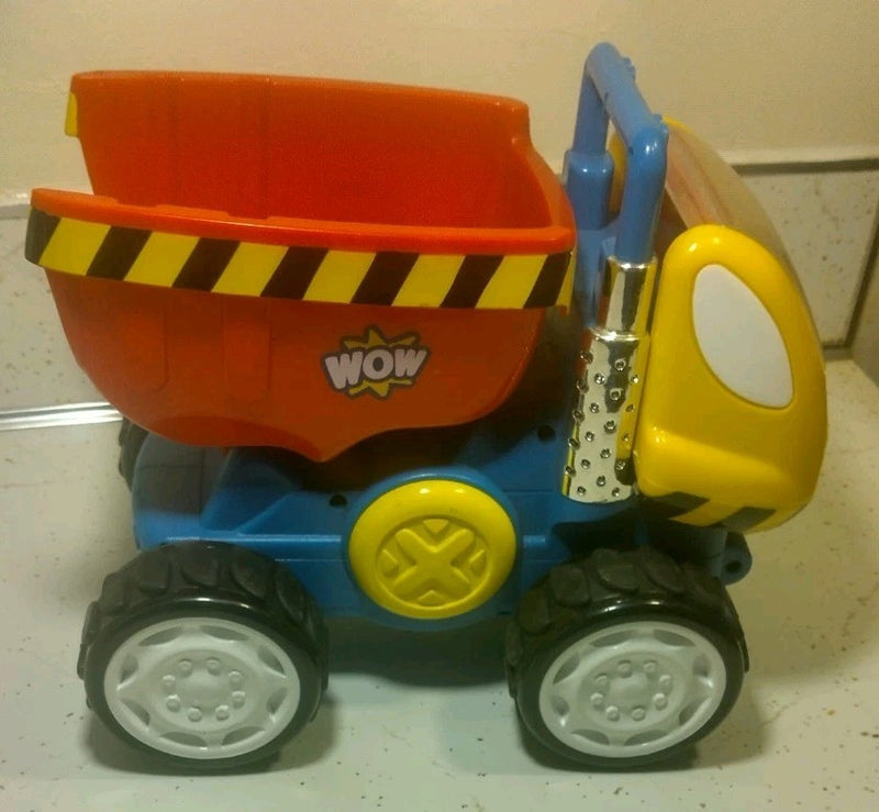 Dustin Push-and-Go Dump Truck with Realistic Sounds