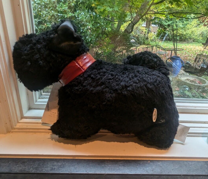 Deluxe Black Scotty Dog Musical Wind-Up Toy Deck 2010