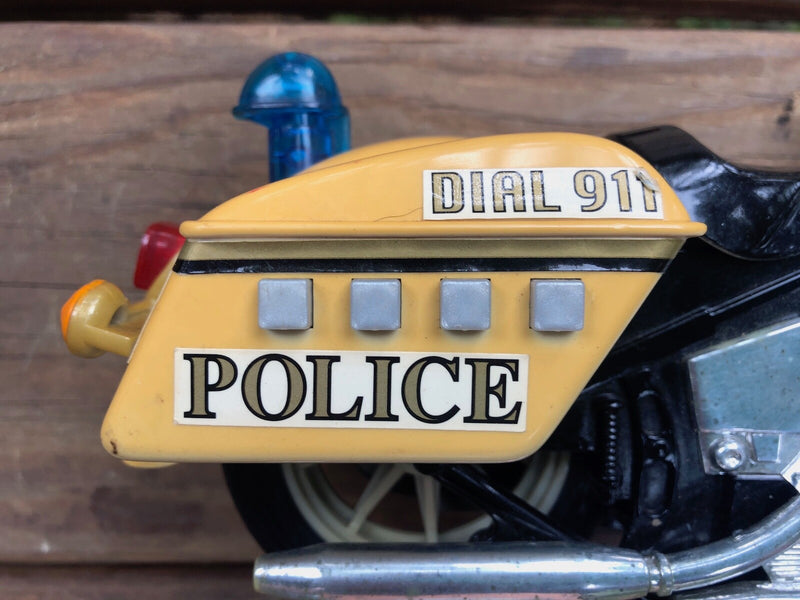 Battery Operated Working Police Motorcycle Toy Harley Style