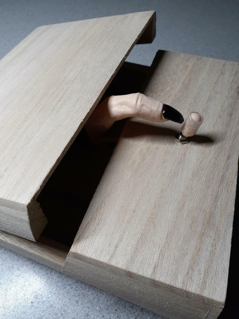 Moody Colored LED Natural Finger Box Machine Gift