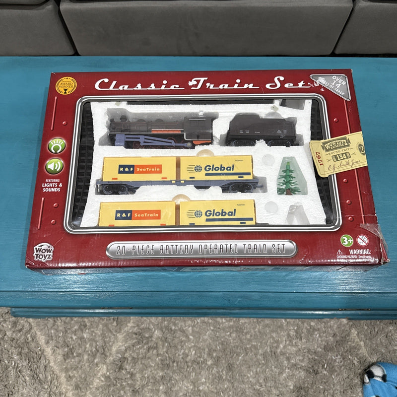 WOWTOYS 20-Piece Classic Train Set with Battery-Operated Lights and Sounds