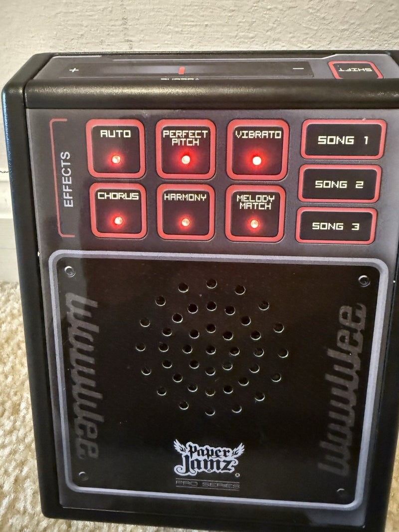 Wee Paper Jamz Pro Series 6420 Vocal Effects Microphone with Amplifier for Singing