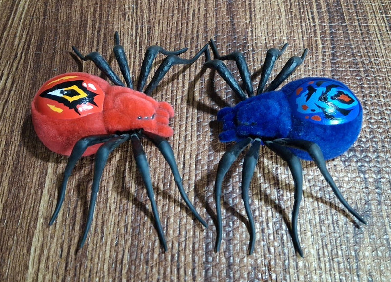 Set of 2 Moose Crawling Spider Tarantula Toys with Working Lights and Movement