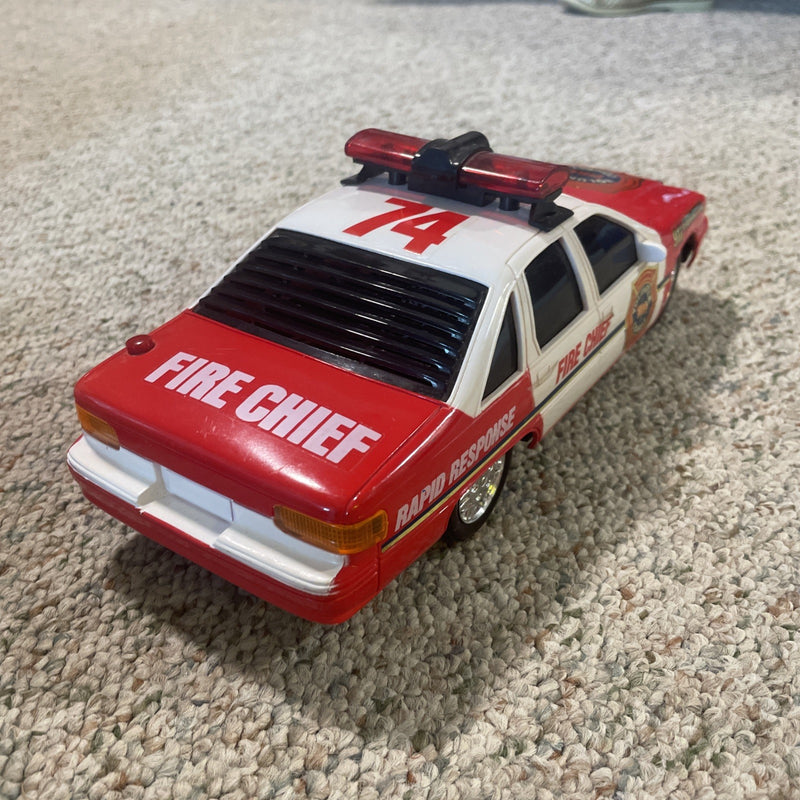 1994 Battery Operated Bright Fire Chief Rapid Response 911 Car Toy