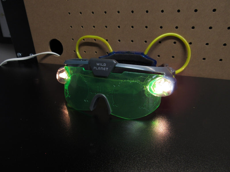 Wild Planet Flip-Up Night Vision Illuminated Glasses Headset 1999 Model