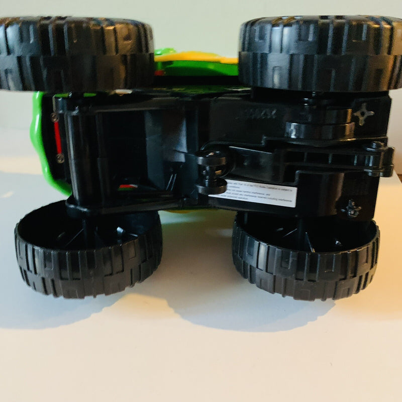 Winroth Racing Road Rippers Crocodile Monster Truck Toy with Light and Sound Effects