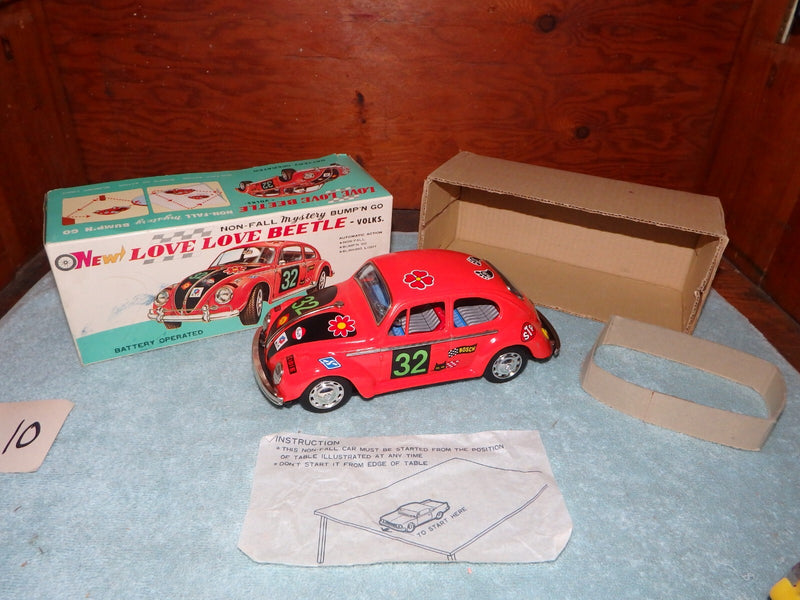 Vintage TAIYO Battery-Operated VW Beetle Toy Car from Japan with Original Box