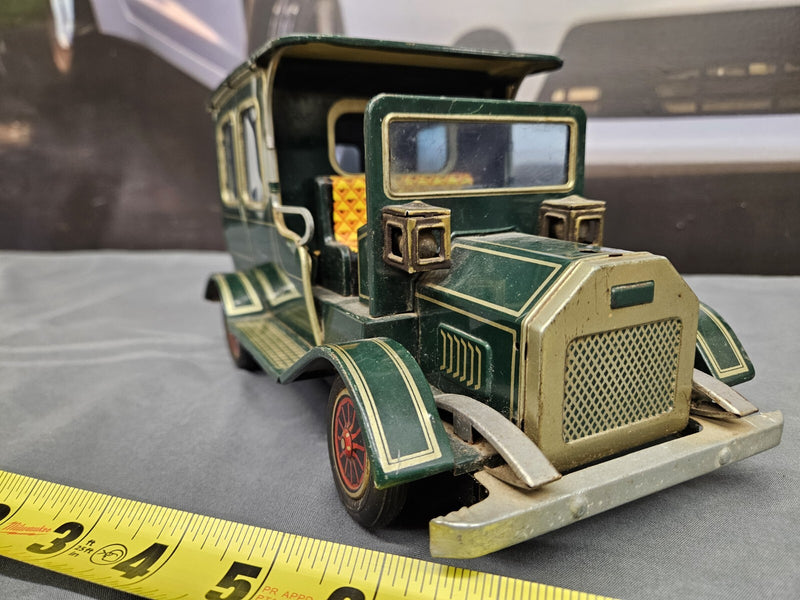 Vintage Japanese Battery-Operated Tin Litho Toy Car
