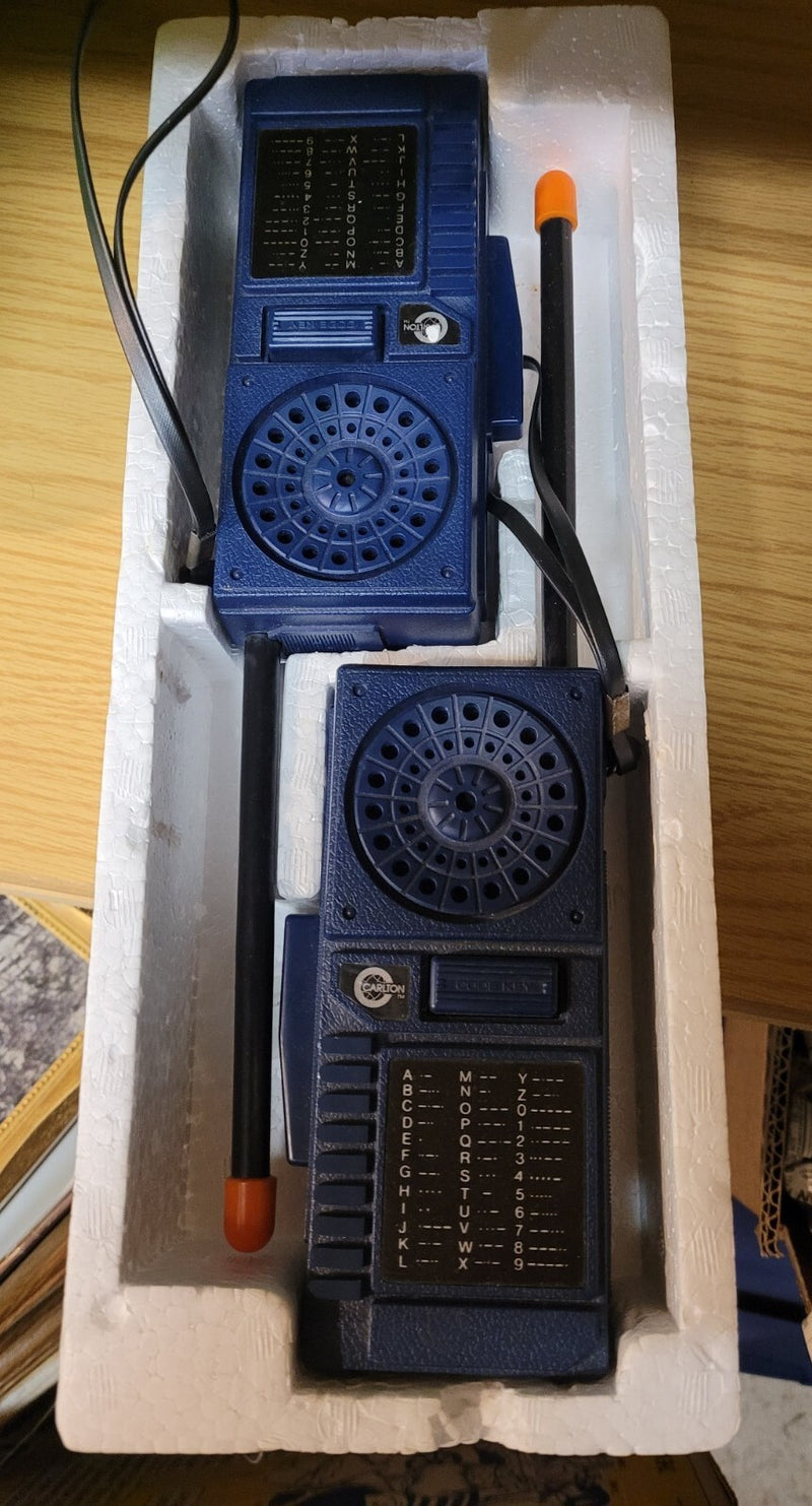 Working Carlton Police Reporter 2-Pack Walkie Talkies with Flexible Antennas in Original Box