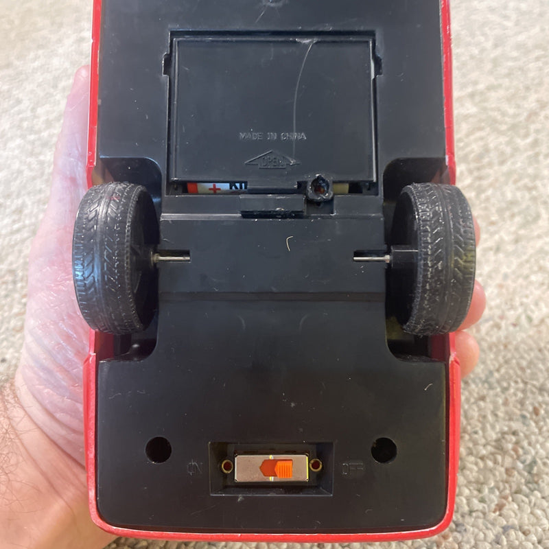 1994 Battery Operated Bright Fire Chief Rapid Response 911 Car Toy