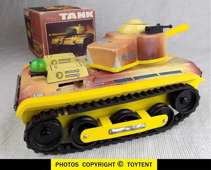 Yellow Army Tank ME-835 with Revolving Turret, Flashing Light, and Battery Operation in Original Box