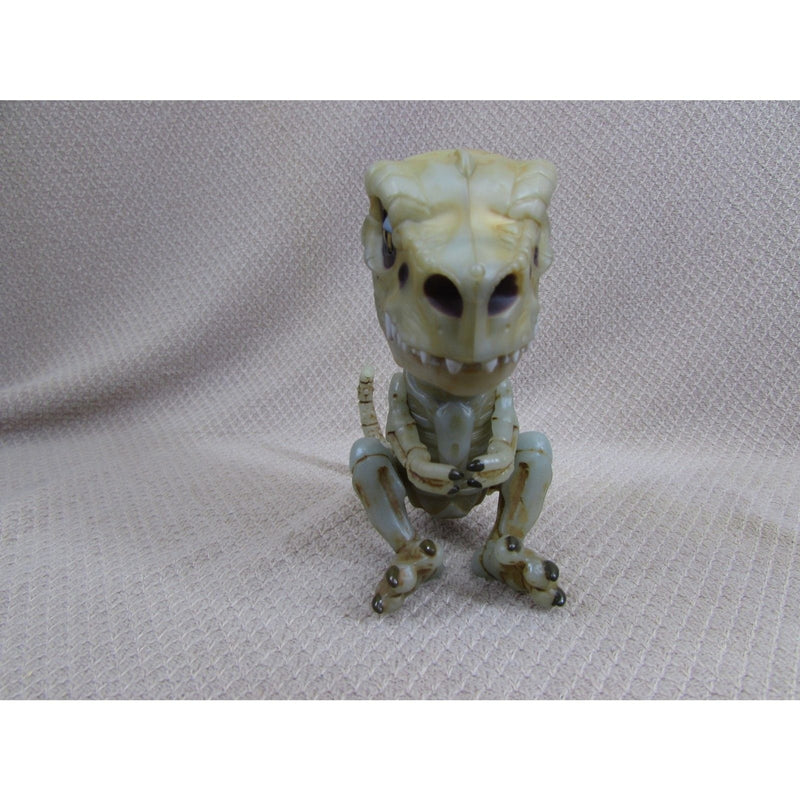 Fingerlings Untamed Doom T-Rex Dinosaur Interactive Toy 5 Inches Tall
