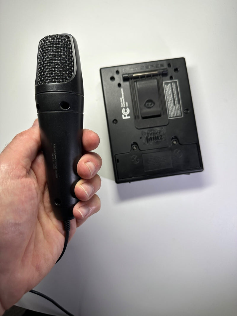Paper Jamz Pro Series Effects Amp and Microphone with Voice Changer Toy