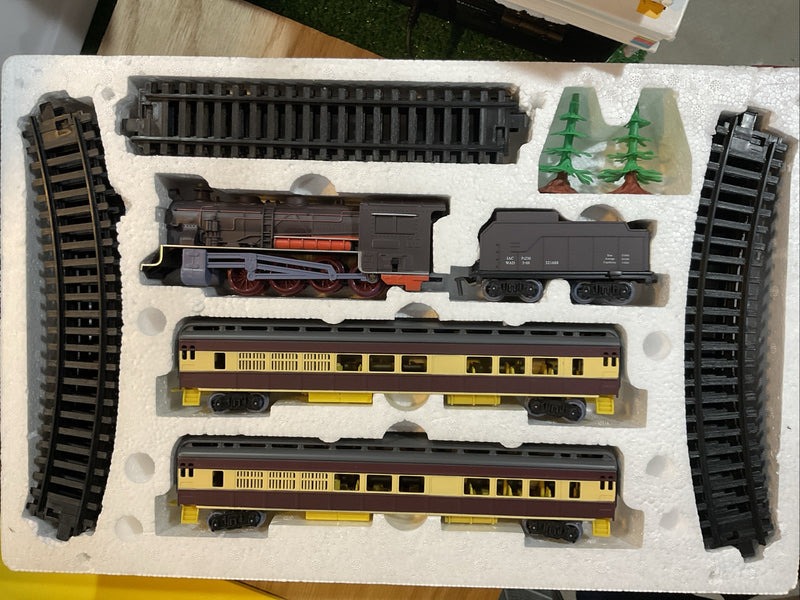 20-Piece Battery Operated Classic Train Set with Lights and Sounds