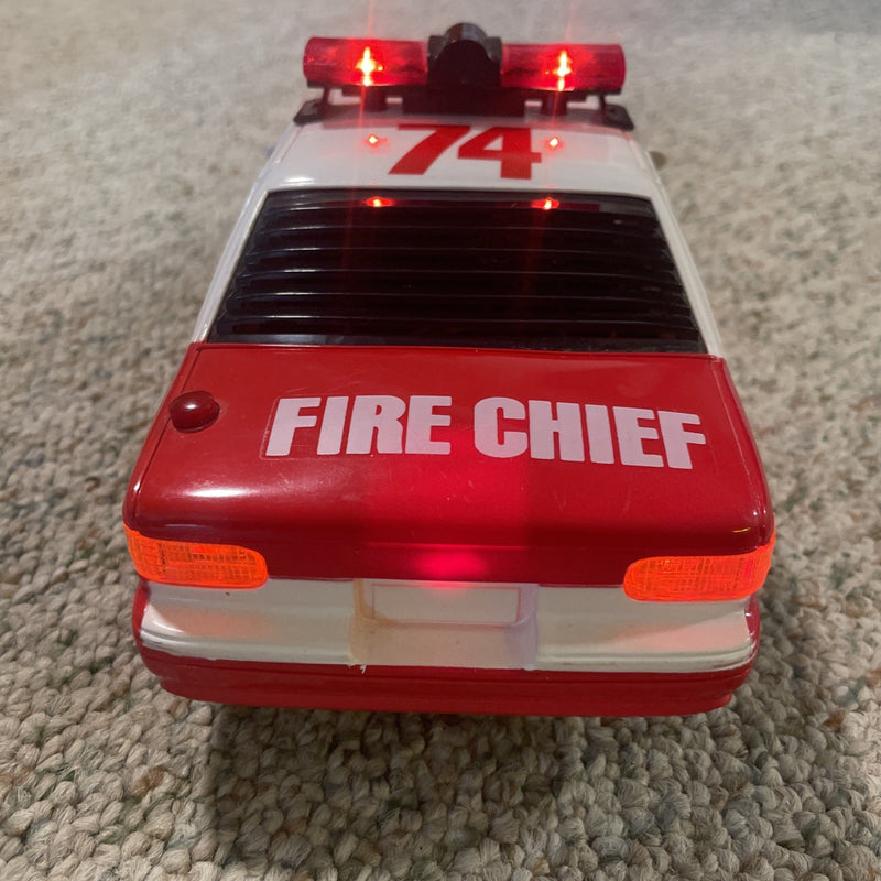 1994 Battery Operated Bright Fire Chief Rapid Response 911 Car Toy