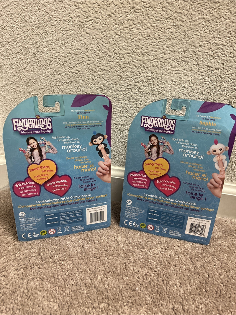WowWee Fingerlings Interactive Baby Monkey Duo Finn & Sophie