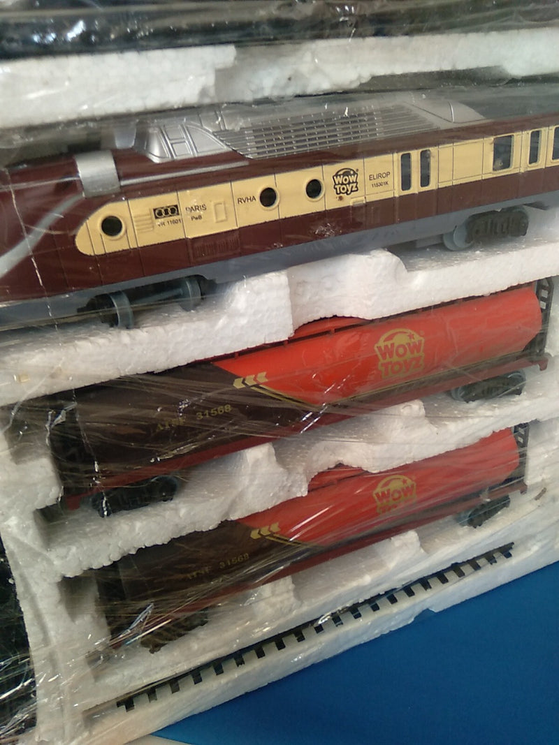 20-Piece Battery Operated Classic Train Set – Tested and Functional