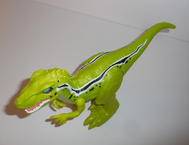 Interactive Rampaging Raptor Dinosaur Toy – Realistic Green Running Robot