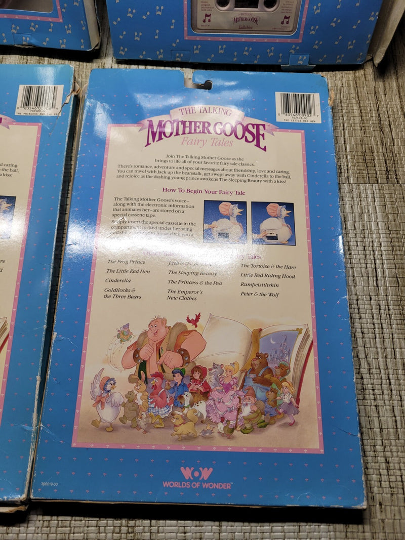 Worlds of Wonder Bonnet and Bow Set with Mother Goose 3-Book and Cassette Collection