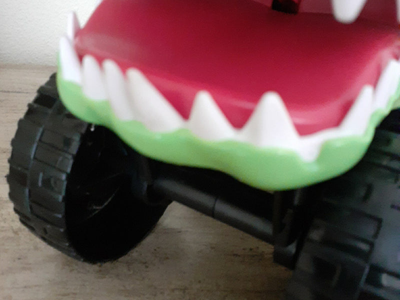 Winroth Racing Road Rippers Crocodile Monster Truck Toy with Light and Sound Effects